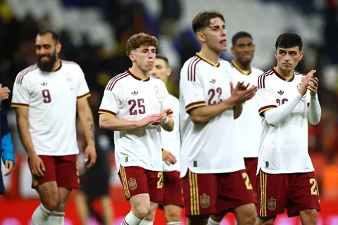 برقم يتكرر بعد 16 عاما.. منتخب مصر يحرج إسبانيا